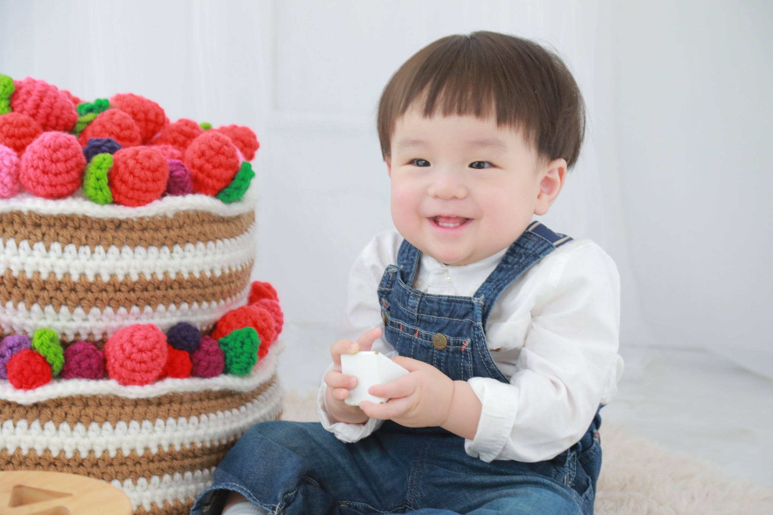 1歳誕生　可愛い　ケーキ　写真館　フォトスタジオ　上越　アニーズスタジオ