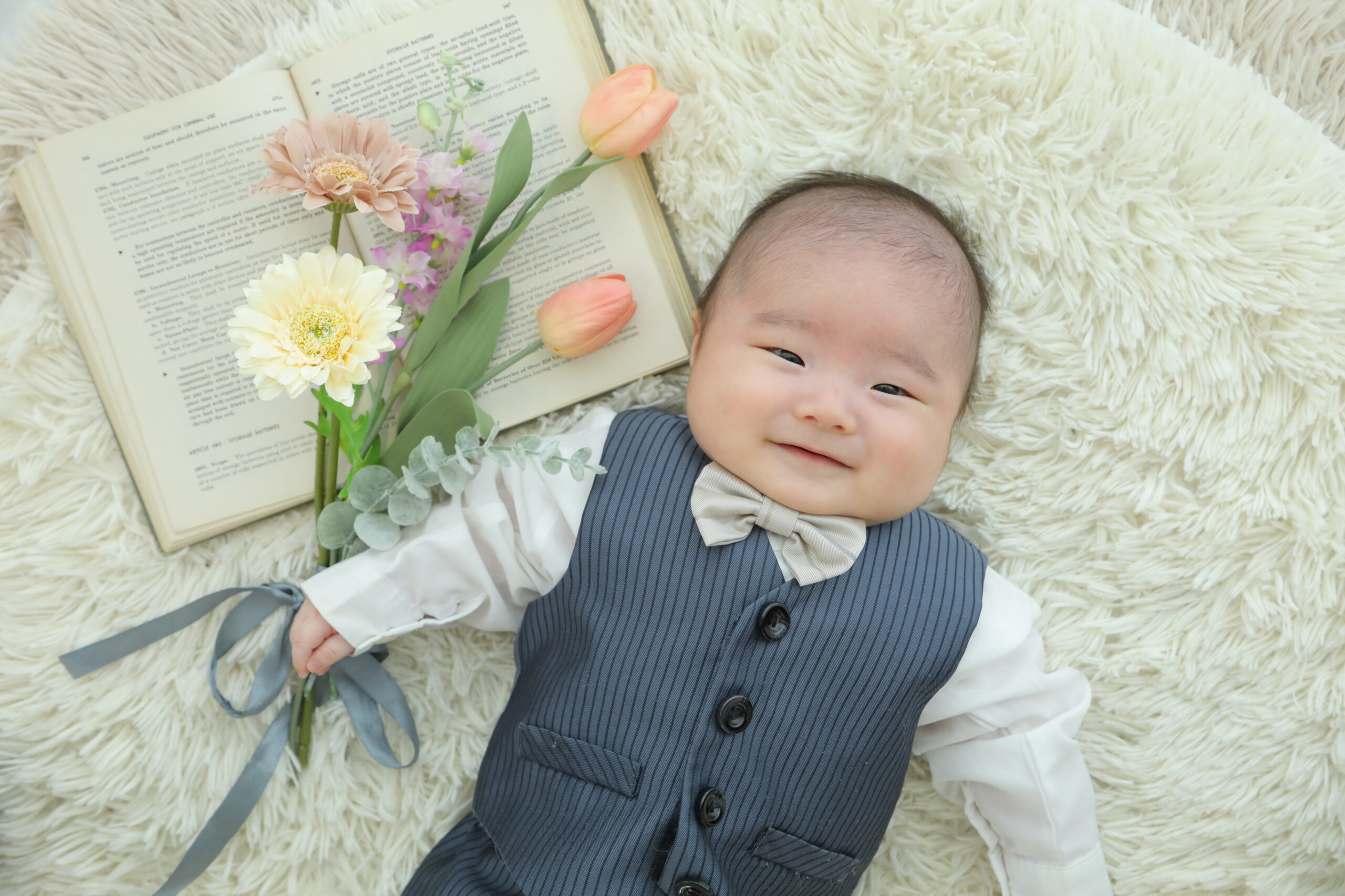 百日　スーツ　洋装　赤ちゃん　かわいい　写真館　フォトスタジオ　アニーズスタジオ　上越