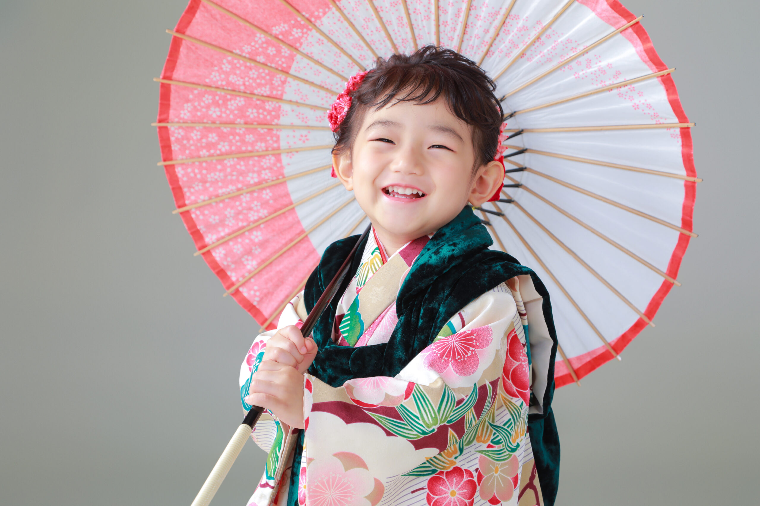 和装　着物　和傘　可愛い　七五三　アニーズスタジオ　上越　写真館　フォトスタジオ