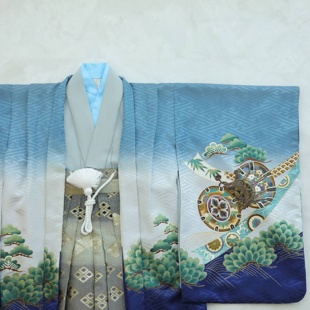 七五三　和装　着物　上越　新潟　5歳　写真館　フォトスタジオ　神社　お参り　アニーズスタジオ　撮影　外出　袴　可愛い　カッコいい