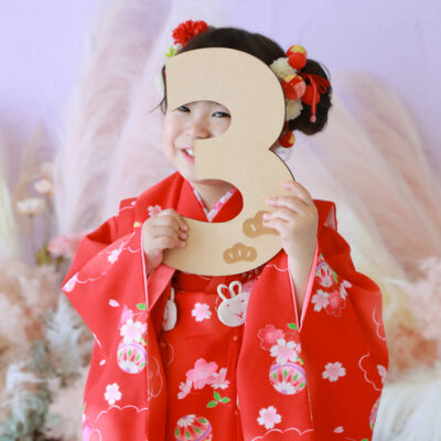 アニーズスタジオ　写真館　スタジオ写真館　フォトスタジオ　753　七五三　3歳女の子　お被布　着物