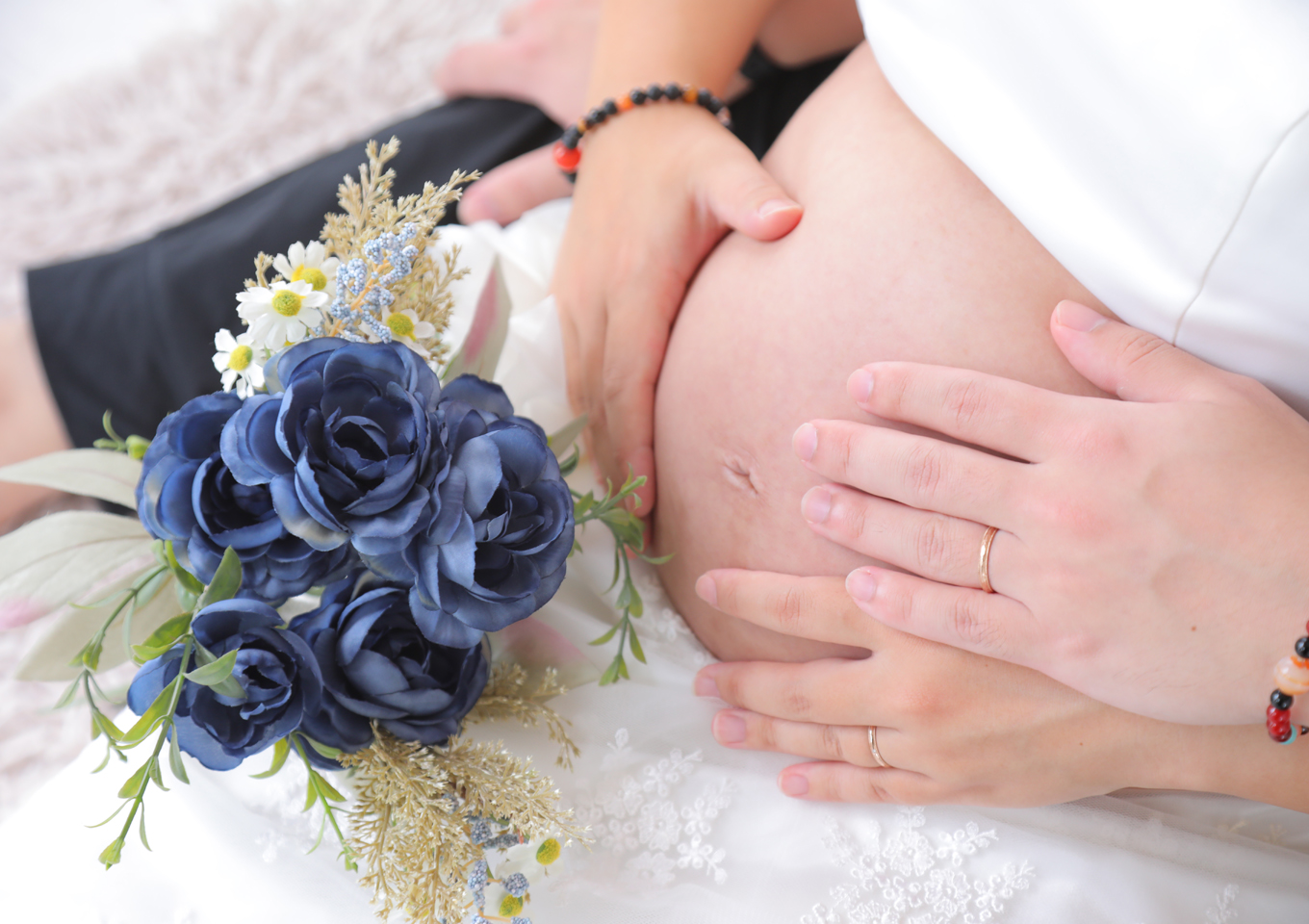 マタニティフォト　花　写真館　ドレス　かわいい　上越　フォトスタジオ　アニーズスタジオ　