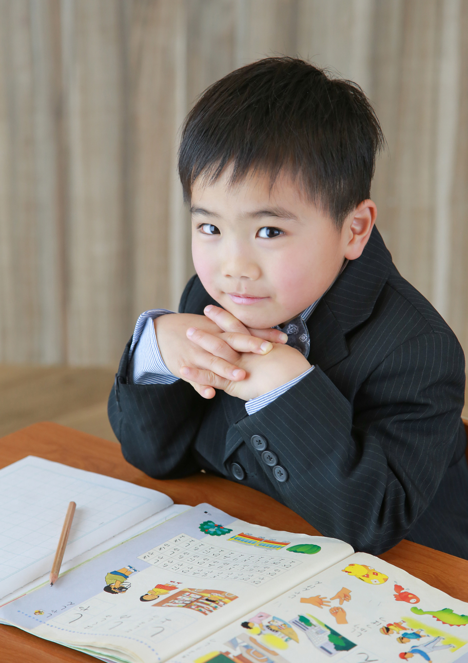 アニーズスタジオ上越館　フォトスタジオ　写真館　入学　入学写真　記念写真　