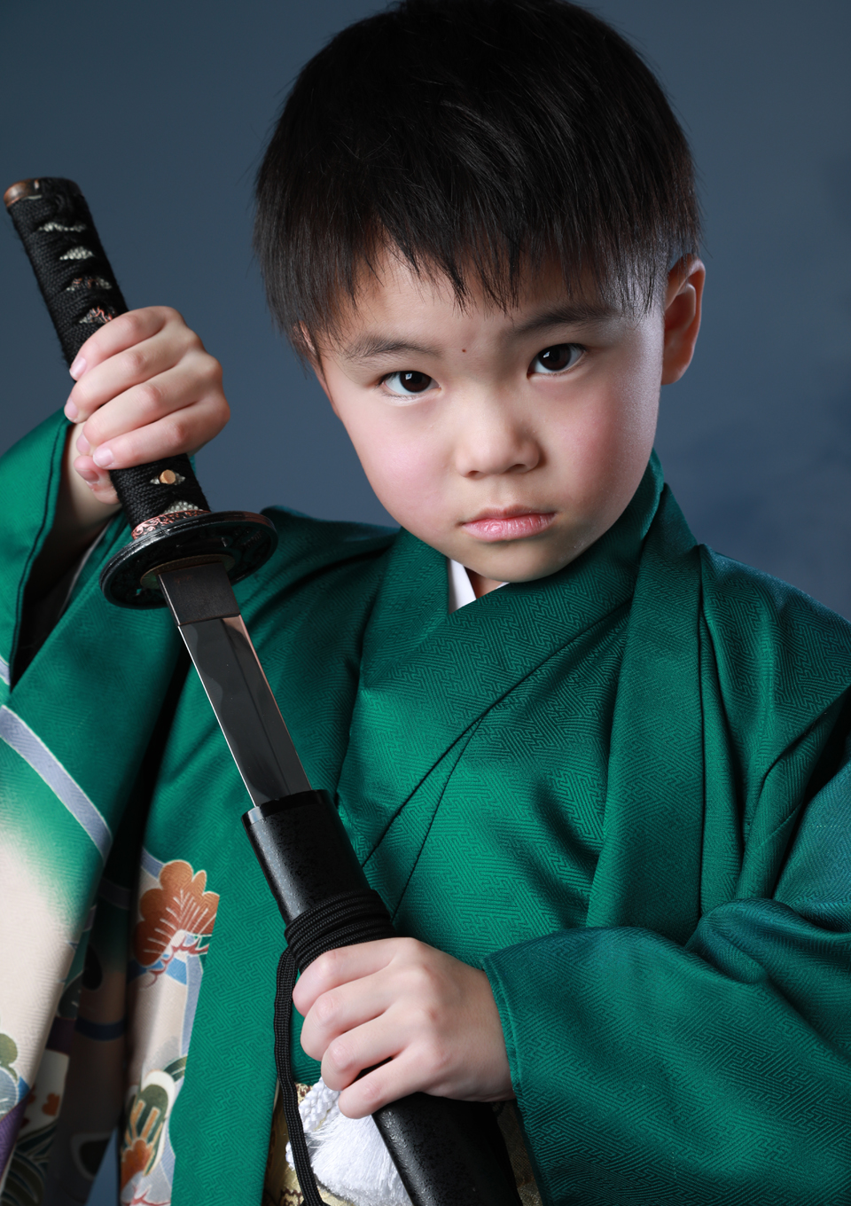 誕生日　記念　記念写真　バースデイ　男の子　着物袴　和装　着物　フォトスタジオ　写真館