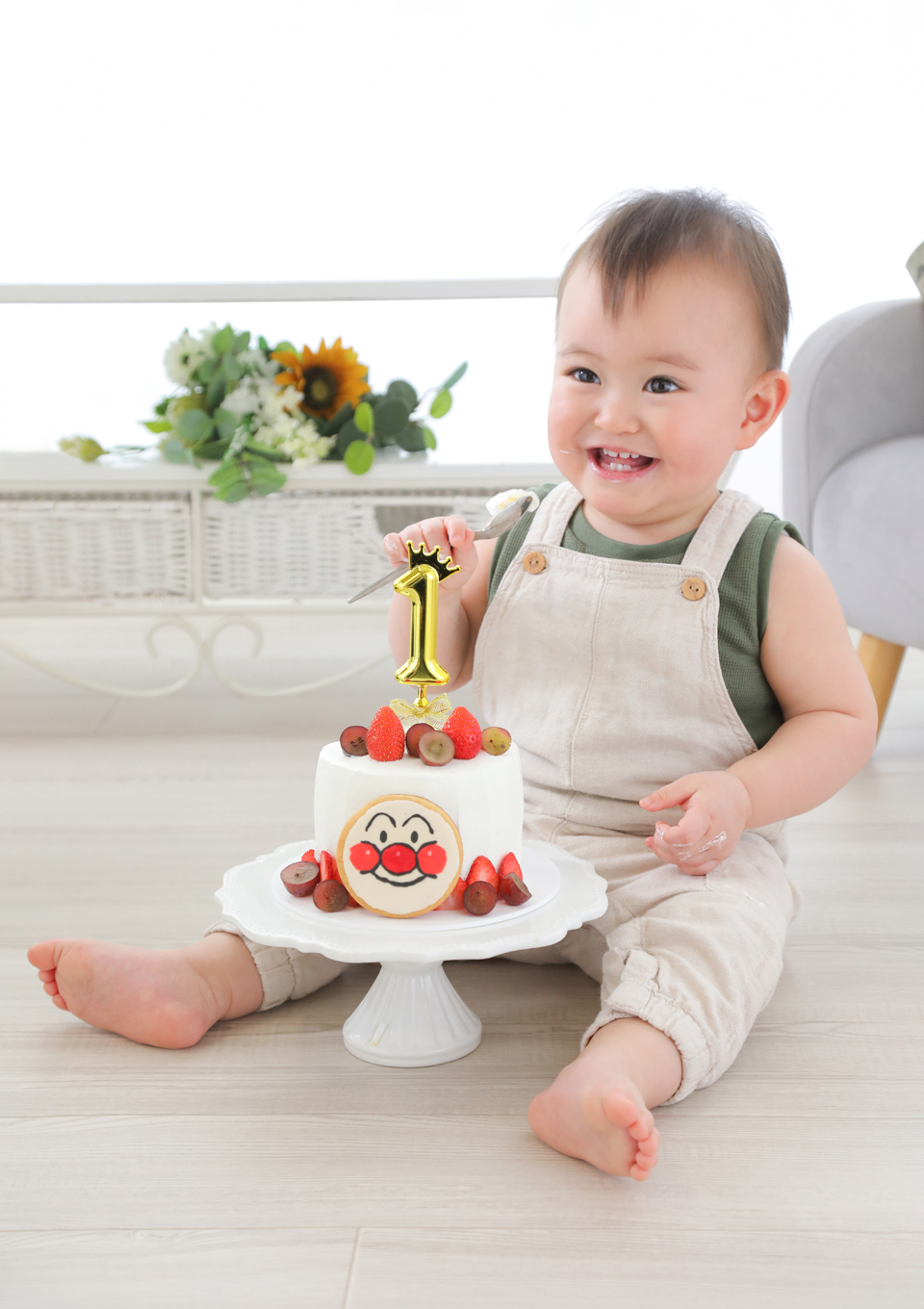 アニーズスタジオ上越館　スタジオフォト　写真館　スマッシュケーキ　1歳バースデイ　誕生日　1歳誕生日