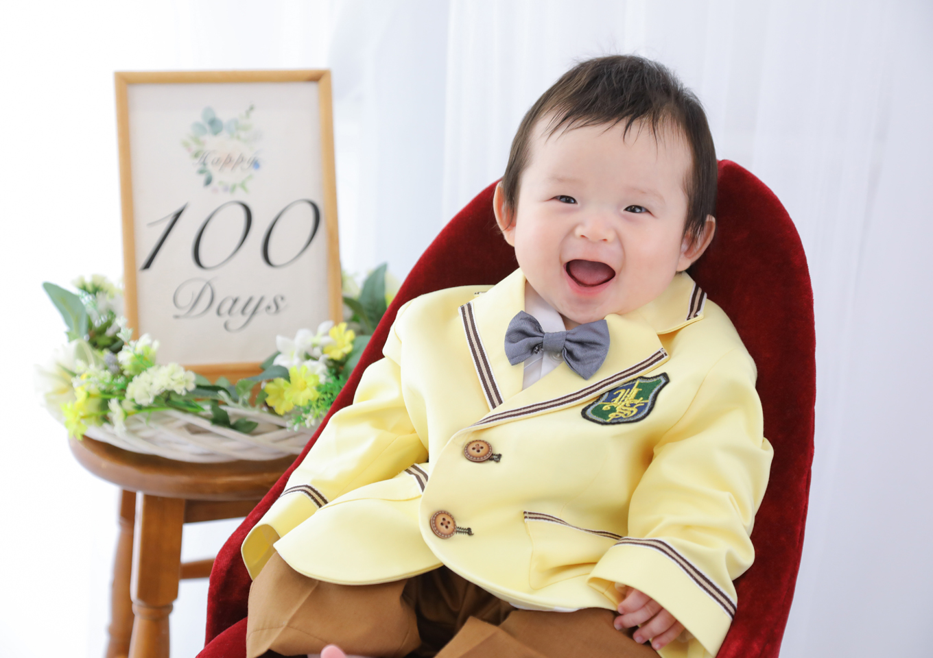 写真館　フォトスタジオ　100日　百日　生後3か月　赤ちゃん　記念写真